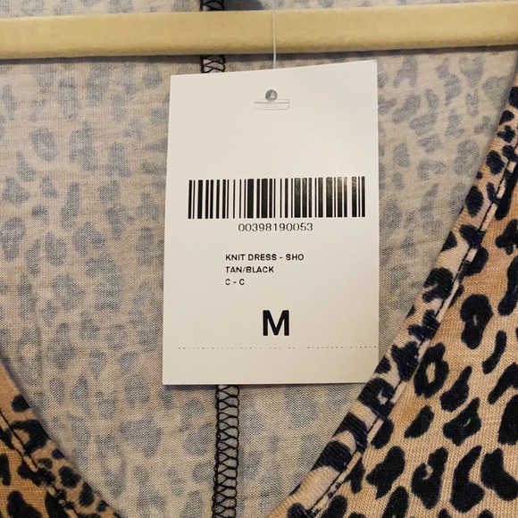 NWT Forever 21 dress sz medium leopard animal print lettuce hem - Picture 2 of 9
